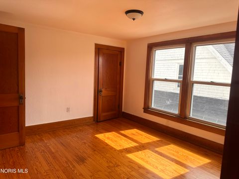 Tiny photo for 807 N Main Street, Bowling Green, OH 43402 (MLS # 10008133)