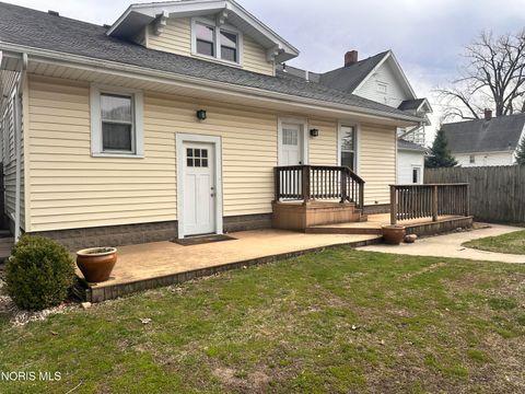 Tiny photo for 807 N Main Street, Bowling Green, OH 43402 (MLS # 10008133)