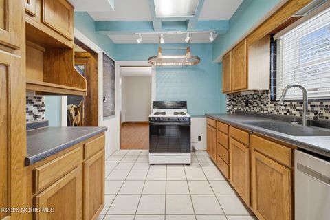 Tiny photo for 4410 Westway Street, Toledo, OH 43612 (MLS # 10003902)