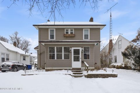 Photo of 4410 Westway Street, Toledo, OH 43612 (MLS # 10003902)