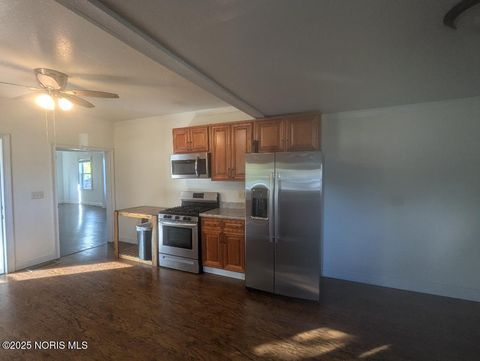 Tiny photo for 300 W Water Street, North Baltimore, OH 45872 (MLS # 10000659)