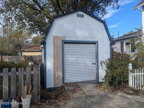 Tiny photo for 300 W Water Street, North Baltimore, OH 45872 (MLS # 10000659)