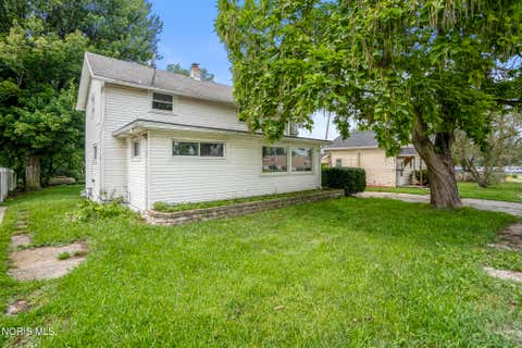 Tiny photo for 1466 Sunshine Street, Oregon, OH 43616 (MLS # 10012063)