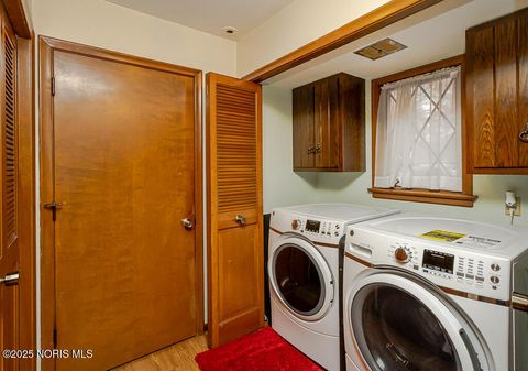 Tiny photo for 1734 Archwood Lane, Toledo, OH 43614 (MLS # 10001747)