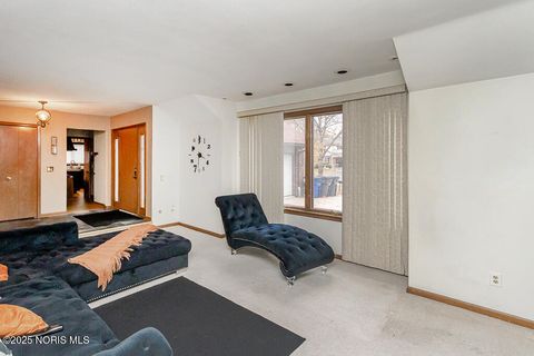 Tiny photo for 1734 Archwood Lane, Toledo, OH 43614 (MLS # 10001747)