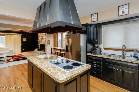 Tiny photo for 1734 Archwood Lane, Toledo, OH 43614 (MLS # 10001747)