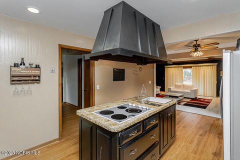 Tiny photo for 1734 Archwood Lane, Toledo, OH 43614 (MLS # 10001747)