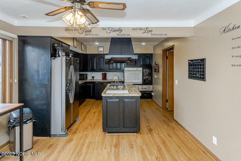 Tiny photo for 1734 Archwood Lane, Toledo, OH 43614 (MLS # 10001747)