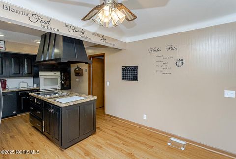 Tiny photo for 1734 Archwood Lane, Toledo, OH 43614 (MLS # 10001747)