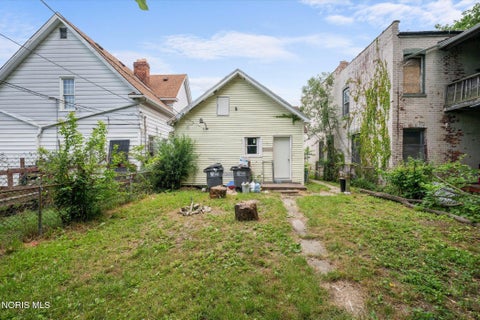Tiny photo for 2615 Lagrange Street, Toledo, OH 43608 (MLS # 10010775)