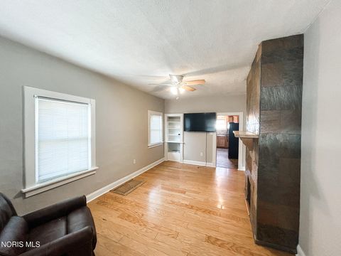 Tiny photo for 1734 Barrows Street, Toledo, OH 43613 (MLS # 10004200)