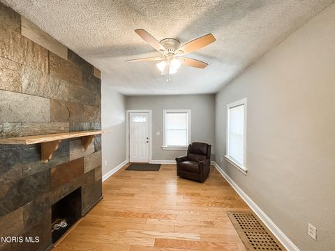 Tiny photo for 1734 Barrows Street, Toledo, OH 43613 (MLS # 10004200)