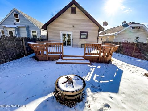 Tiny photo for 1734 Barrows Street, Toledo, OH 43613 (MLS # 10004200)