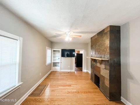 Tiny photo for 1734 Barrows Street, Toledo, OH 43613 (MLS # 10004200)