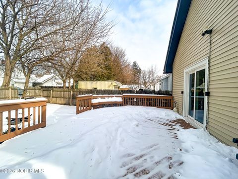 Tiny photo for 1734 Barrows Street, Toledo, OH 43613 (MLS # 10004200)