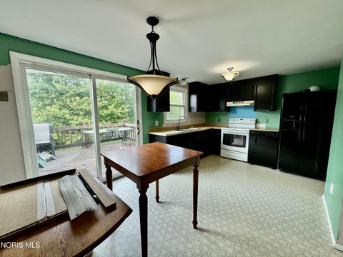 Tiny photo for 5445 Thornbrook Trail, Toledo, OH 43611 (MLS # 10009054)