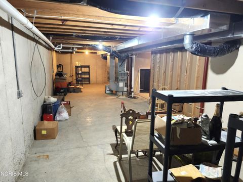 Tiny photo for 825 Oak Ridge Drive, Fostoria, OH 44830 (MLS # 10006890)