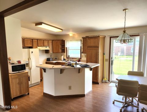 Tiny photo for 825 Oak Ridge Drive, Fostoria, OH 44830 (MLS # 10006890)