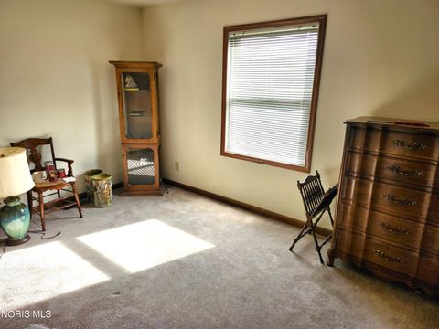 Tiny photo for 825 Oak Ridge Drive, Fostoria, OH 44830 (MLS # 10006890)