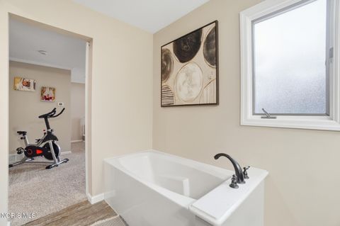 Tiny photo for 6853 S Fredericksburg Drive, Sylvania, OH 43560 (MLS # 10005230)