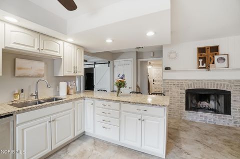 Tiny photo for 6853 S Fredericksburg Drive, Sylvania, OH 43560 (MLS # 10005230)