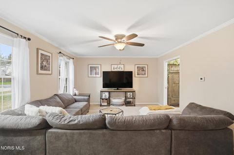 Tiny photo for 6853 S Fredericksburg Drive, Sylvania, OH 43560 (MLS # 10005230)