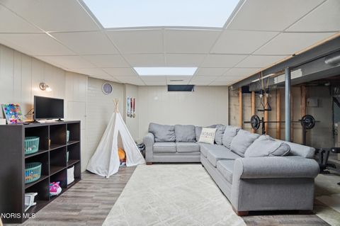 Tiny photo for 6853 S Fredericksburg Drive, Sylvania, OH 43560 (MLS # 10005230)