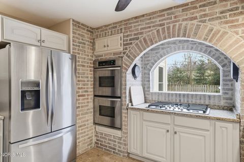 Tiny photo for 6853 S Fredericksburg Drive, Sylvania, OH 43560 (MLS # 10005230)