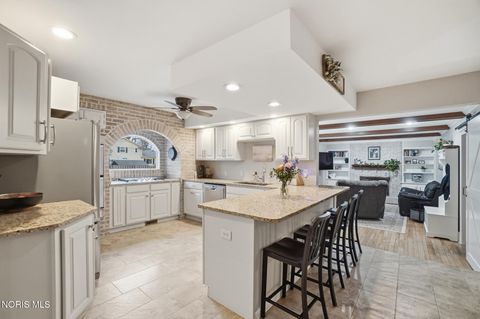 Tiny photo for 6853 S Fredericksburg Drive, Sylvania, OH 43560 (MLS # 10005230)