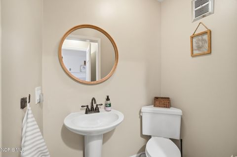 Tiny photo for 6853 S Fredericksburg Drive, Sylvania, OH 43560 (MLS # 10005230)