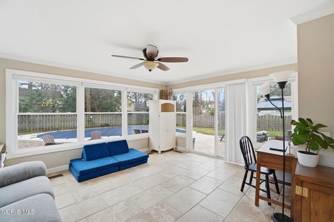 Tiny photo for 6853 S Fredericksburg Drive, Sylvania, OH 43560 (MLS # 10005230)