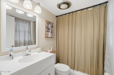 Tiny photo for 6853 S Fredericksburg Drive, Sylvania, OH 43560 (MLS # 10005230)