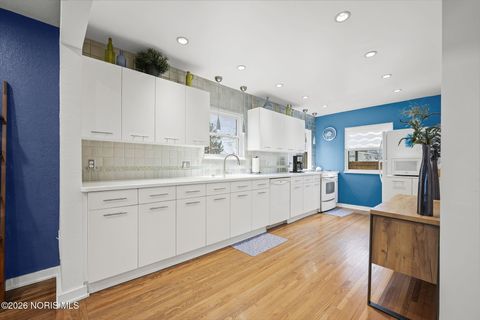 Tiny photo for 3903 Seckinger Drive, Toledo, OH 43613 (MLS # 10003235)