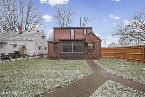 Tiny photo for 3903 Seckinger Drive, Toledo, OH 43613 (MLS # 10003235)