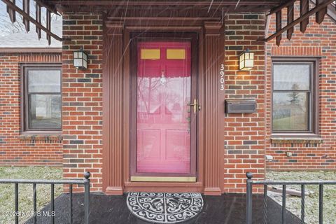 Tiny photo for 3903 Seckinger Drive, Toledo, OH 43613 (MLS # 10003235)