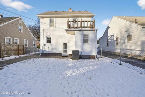 Tiny photo for 2537 Ivy Place, Toledo, OH 43613 (MLS # 10003439)