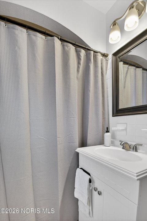 Tiny photo for 2537 Ivy Place, Toledo, OH 43613 (MLS # 10003439)