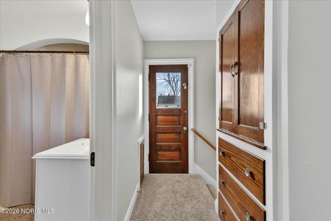 Tiny photo for 2537 Ivy Place, Toledo, OH 43613 (MLS # 10003439)