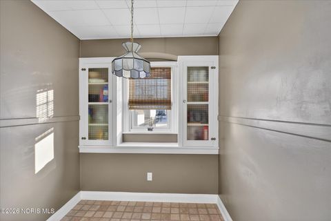 Tiny photo for 2537 Ivy Place, Toledo, OH 43613 (MLS # 10003439)