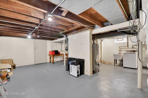 Tiny photo for 2537 Ivy Place, Toledo, OH 43613 (MLS # 10003439)