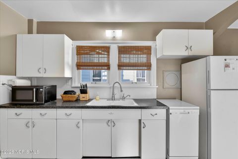 Tiny photo for 2537 Ivy Place, Toledo, OH 43613 (MLS # 10003439)