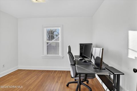 Tiny photo for 2537 Ivy Place, Toledo, OH 43613 (MLS # 10003439)