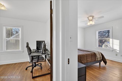 Tiny photo for 2537 Ivy Place, Toledo, OH 43613 (MLS # 10003439)