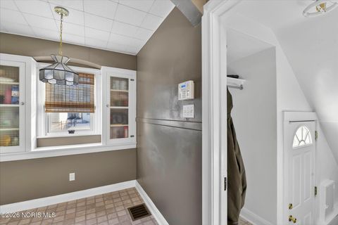 Tiny photo for 2537 Ivy Place, Toledo, OH 43613 (MLS # 10003439)