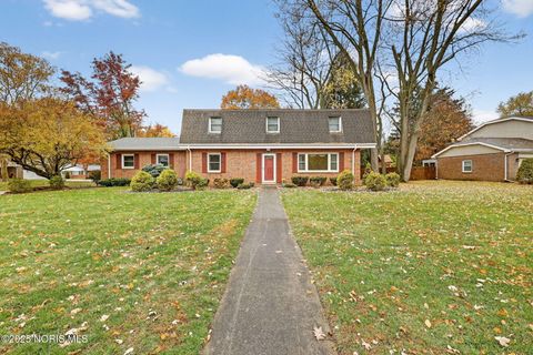 Photo of 2047 Imperial Lane, Findlay, OH 45840 (MLS # 10001269)