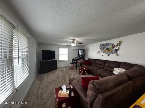 Tiny photo for 205 Indiana Drive, Bryan, OH 43506 (MLS # 10000424)