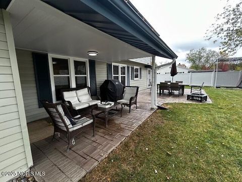 Tiny photo for 205 Indiana Drive, Bryan, OH 43506 (MLS # 10000424)