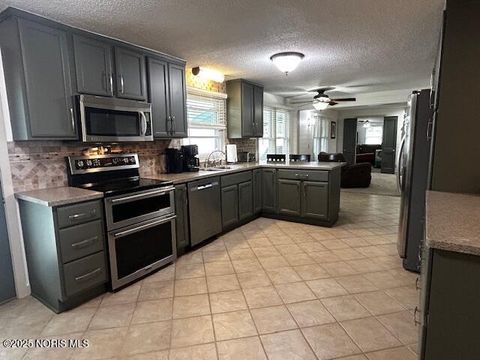 Tiny photo for 205 Indiana Drive, Bryan, OH 43506 (MLS # 10000424)
