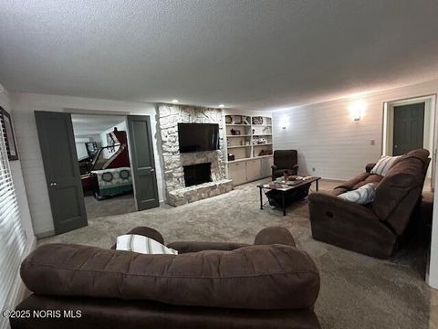 Tiny photo for 205 Indiana Drive, Bryan, OH 43506 (MLS # 10000424)