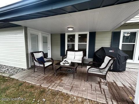 Tiny photo for 205 Indiana Drive, Bryan, OH 43506 (MLS # 10000424)